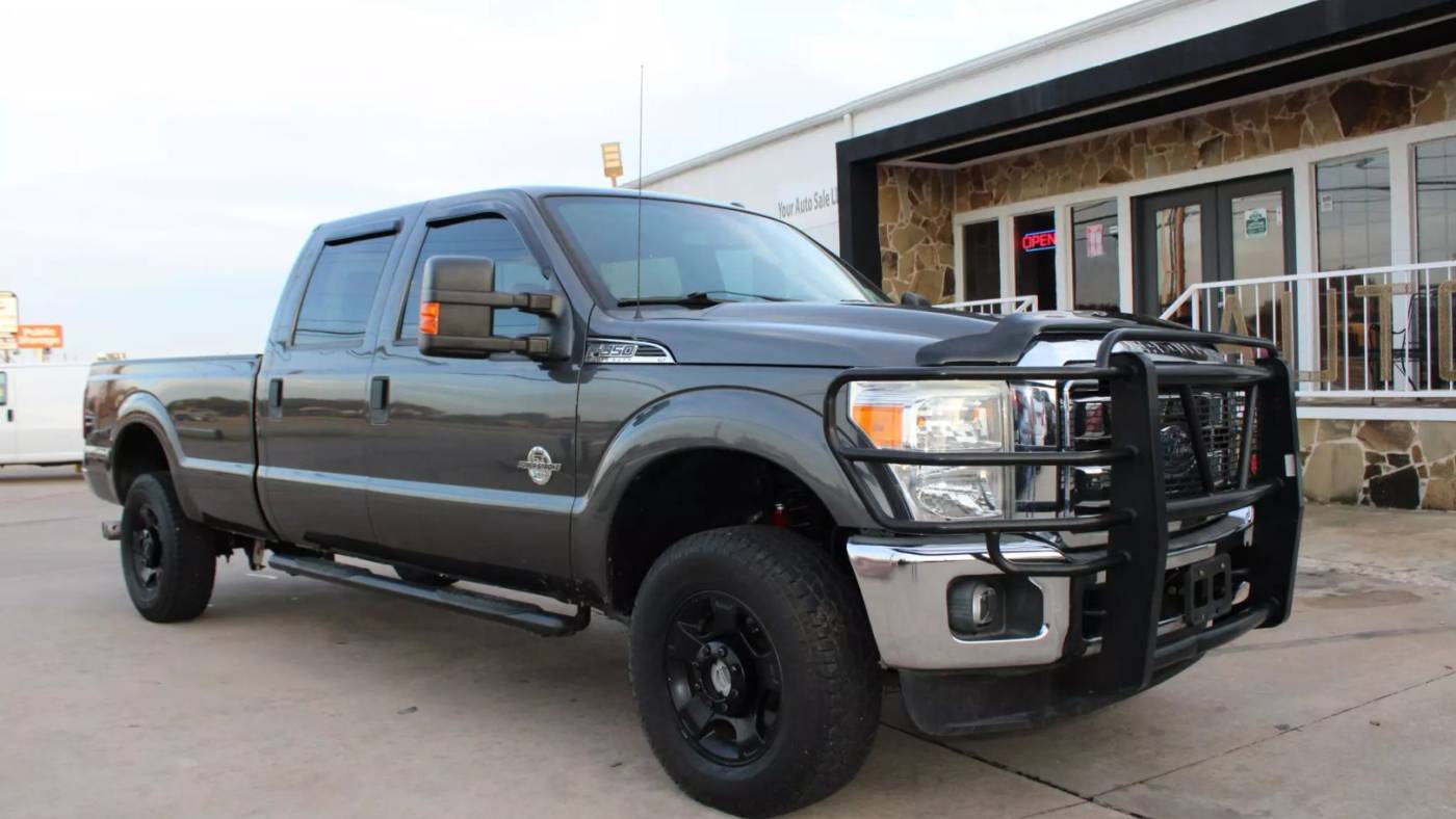 2015 Ford Super Duty F-350 XLT — Pickup Truck — 121,952 mi — Plano, TX