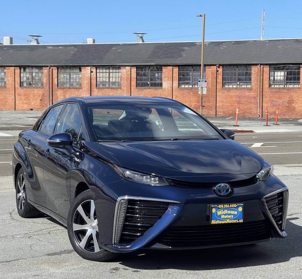 2020 Toyota Mirai Base