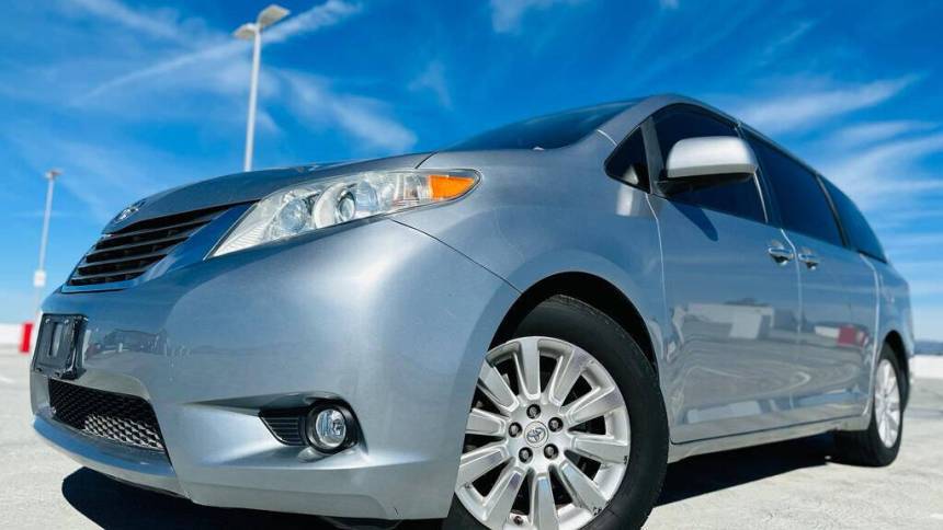 2011 Toyota Sienna Limited — Minivan — 73,722 mi — San Jose, CA
