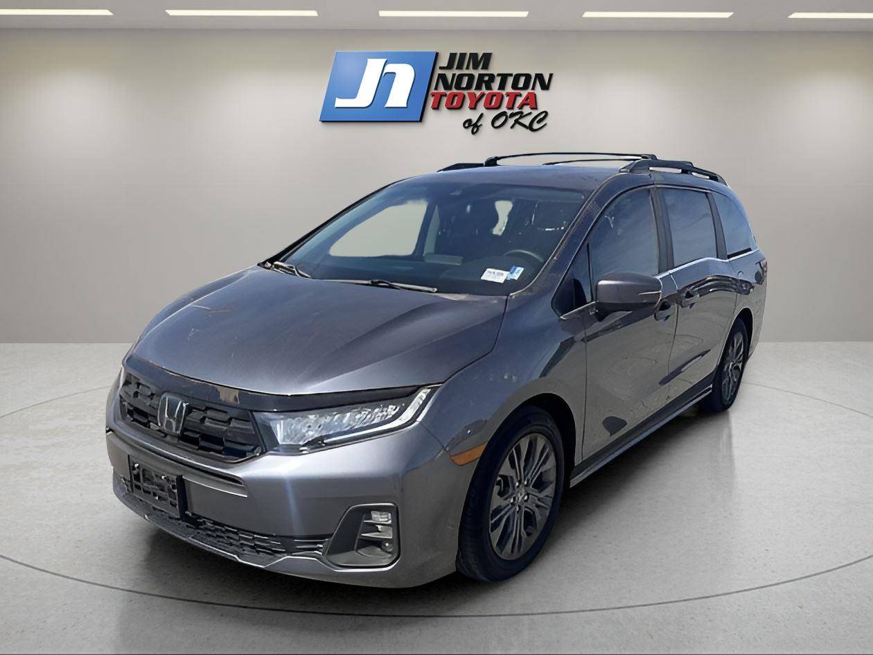 2025 Honda Odyssey Touring — Minivan — 4,096 mi — Oklahoma City, OK