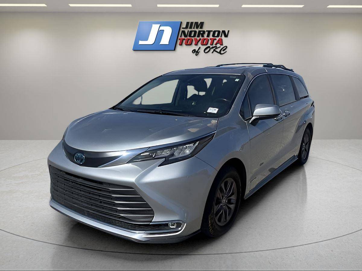 2021 Toyota Sienna XLE — Minivan — 88,330 mi — Oklahoma City, OK