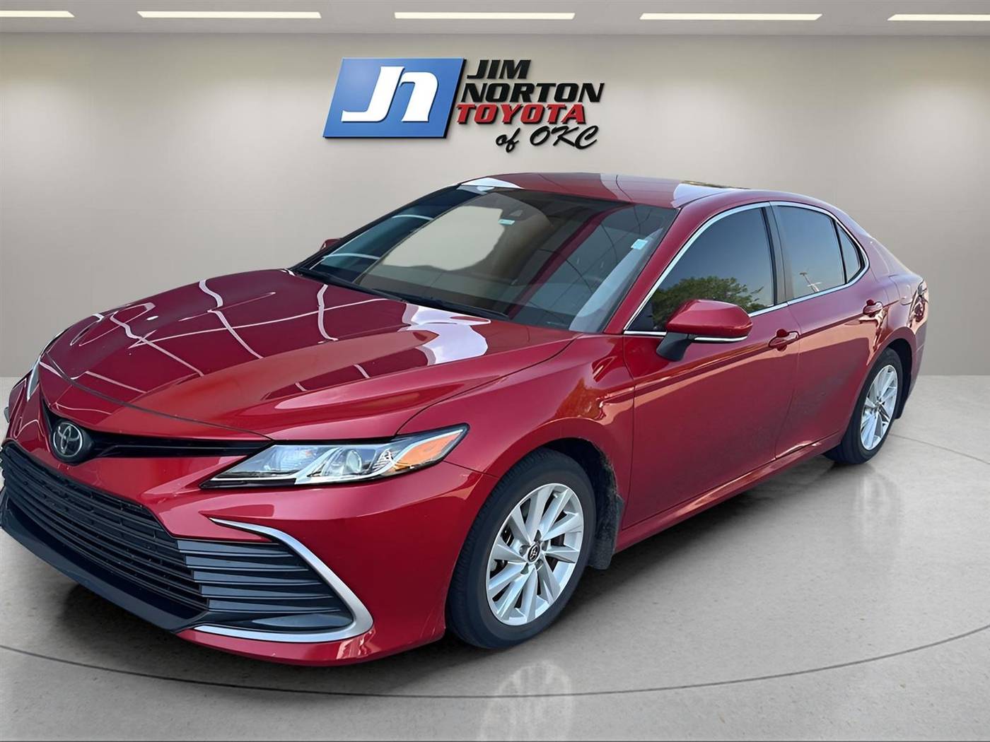 2023 Toyota Camry LE — Sedan — 29,229 mi — Oklahoma City, OK