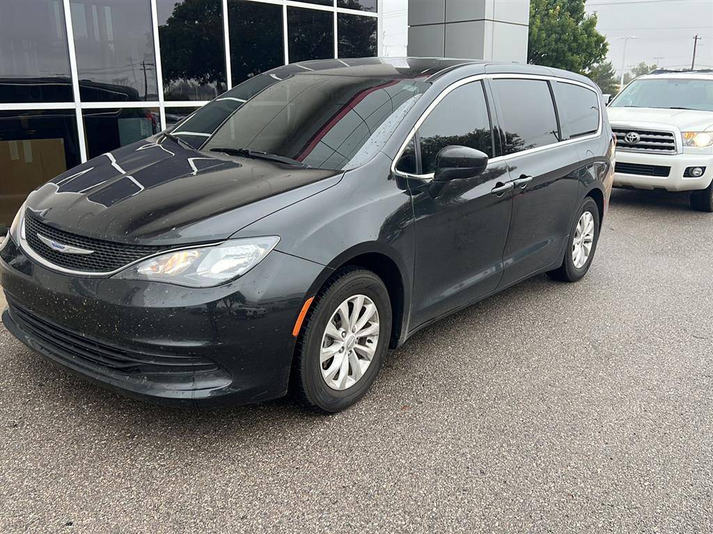 2019 Chrysler Pacifica LX — Minivan — 73,314 mi — Oklahoma City, OK