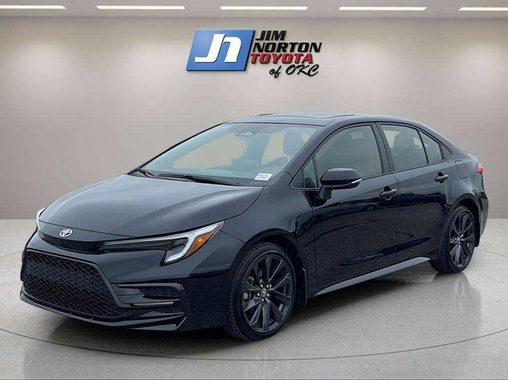 2025 Toyota Corolla Hybrid XLE — Sedan — 4,566 mi — Oklahoma City, OK