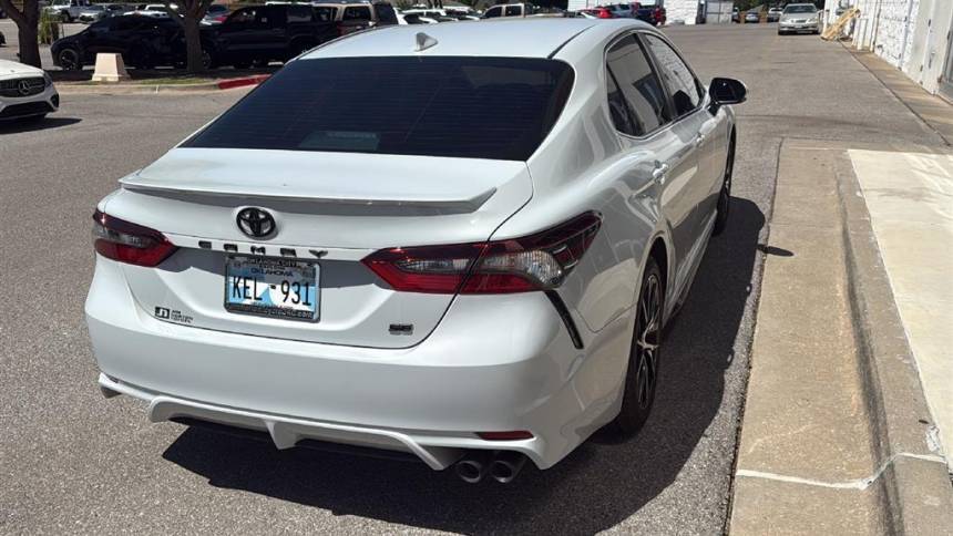 2023 Toyota Camry SE