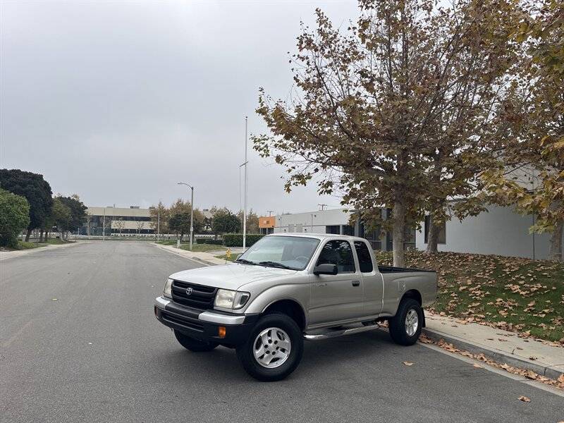 2000 Toyota Tacoma PreRunner — Pickup Truck — 175,950 mi — Irvine, CA