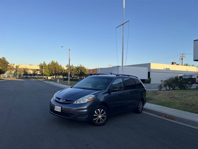 2006 Toyota Sienna LE — Minivan — 149,260 mi — Irvine, CA