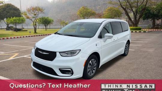 2022 Chrysler Pacifica Hybrid Touring L — Minivan — 63,988 mi — South Jordan, UT