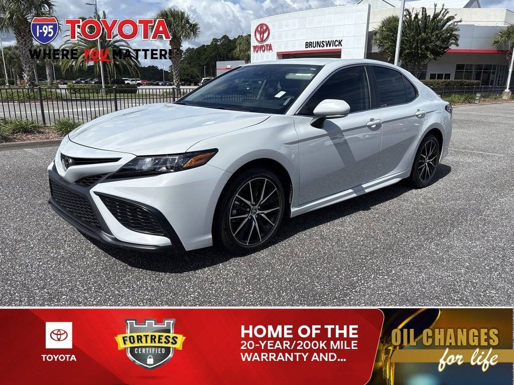 2024 Toyota Camry SE — Sedan — 14,413 mi — Brunswick, GA