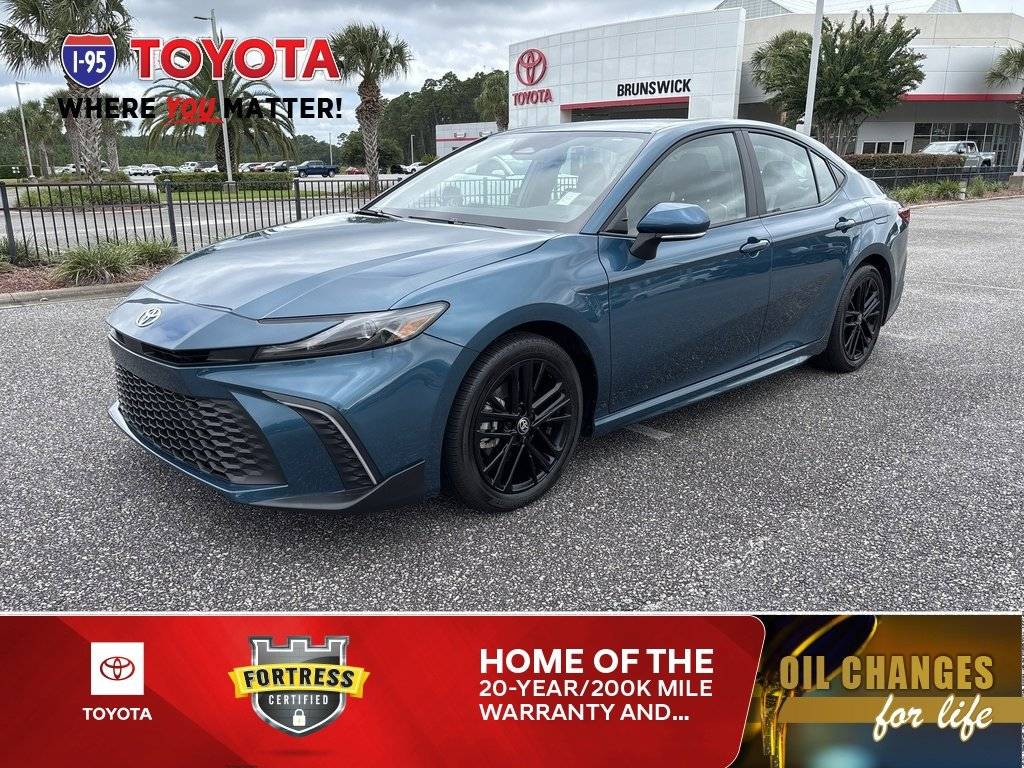 2025 Toyota Camry Hybrid SE — Sedan — 13,797 mi — Brunswick, GA
