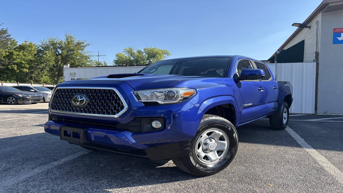 2023 Toyota Tacoma SR5 — Pickup Truck — 9,056 mi — Dallas, TX