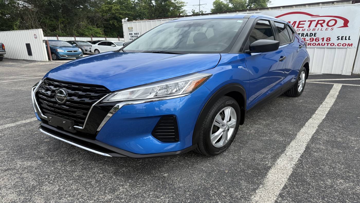 2023 Nissan Kicks S — SUV — 10,776 mi — Dallas, TX