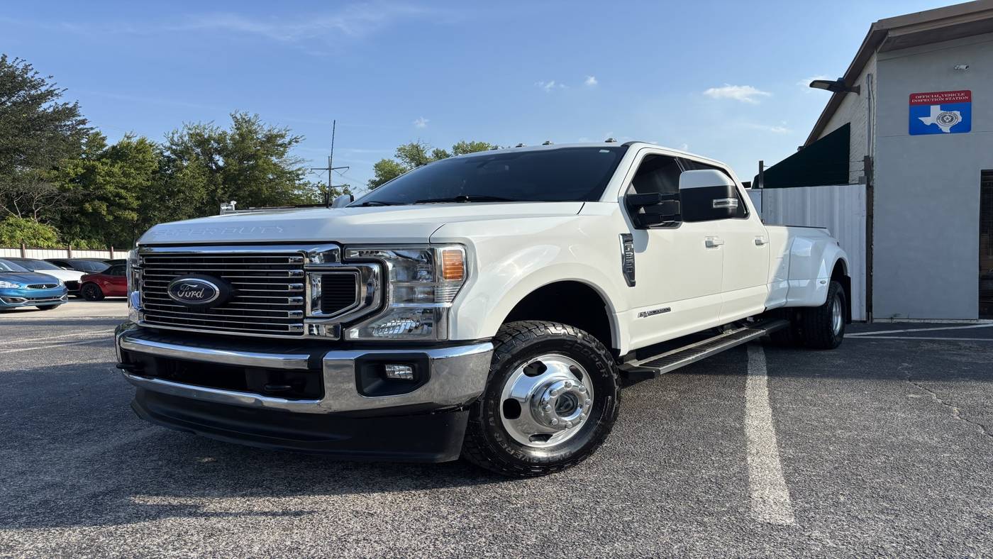 2022 Ford Super Duty F-350 LARIAT — Pickup Truck — 57,847 mi — Dallas, TX