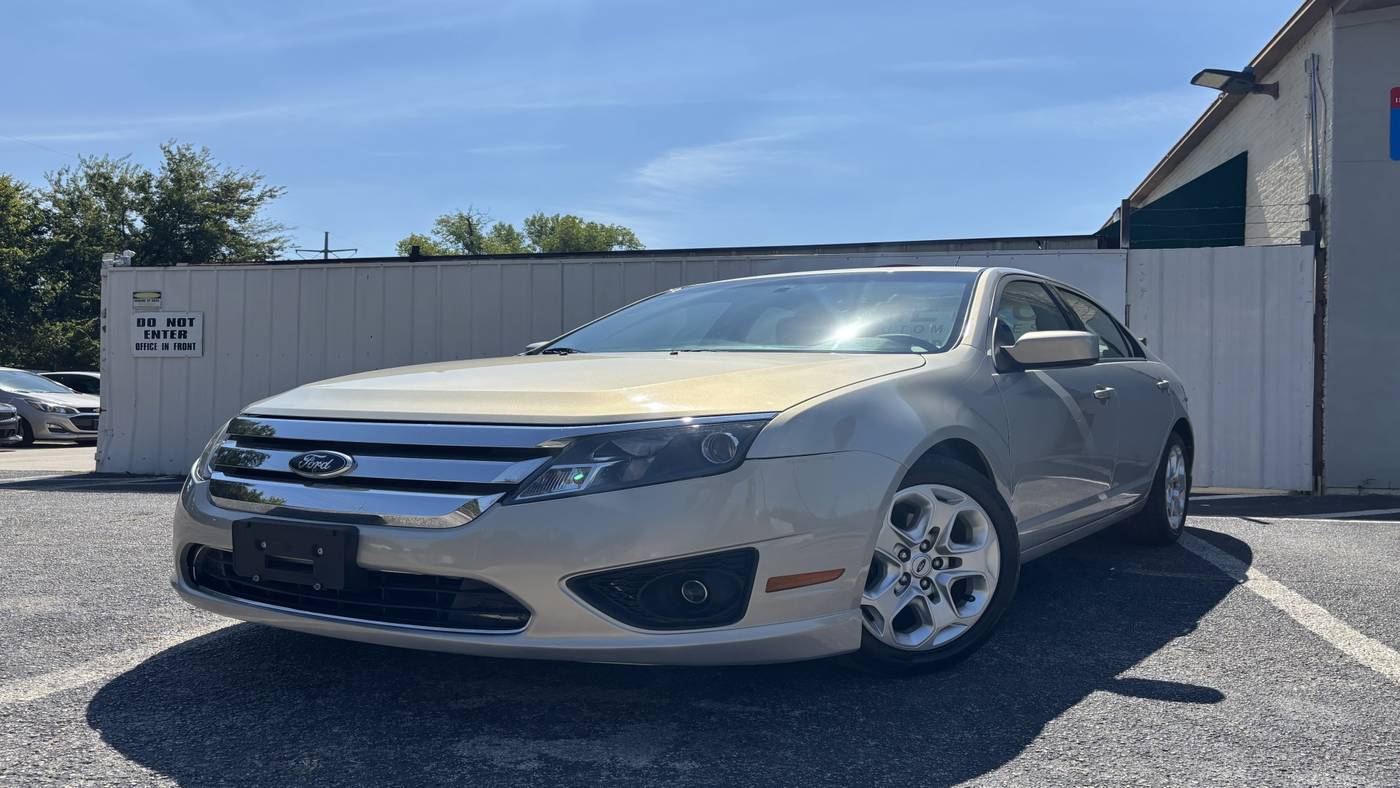 2010 Ford Fusion SE — Sedan — 87,095 mi — Dallas, TX