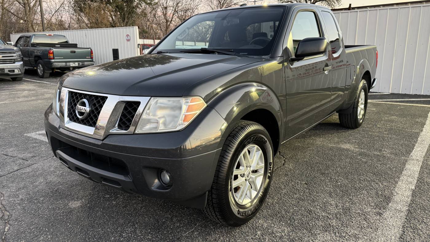 2014 Nissan Frontier SV — Pickup Truck — 85,411 mi — Dallas, TX