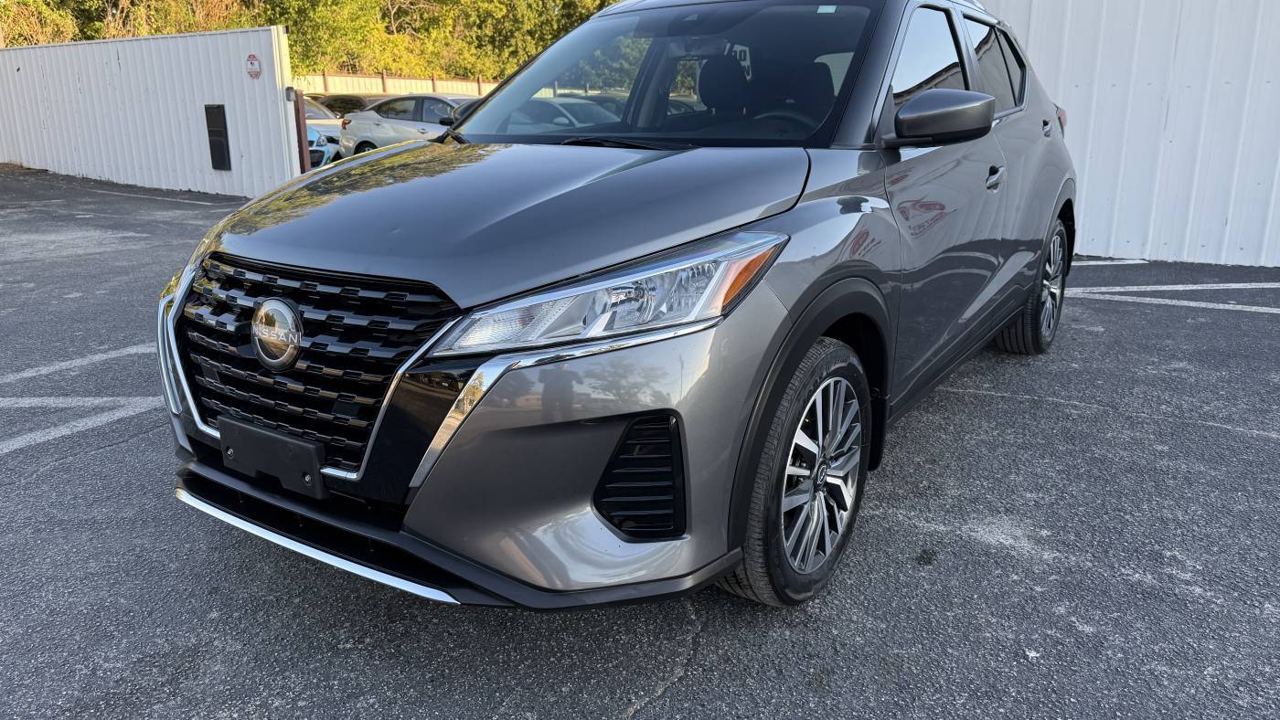 2022 Nissan Kicks SV