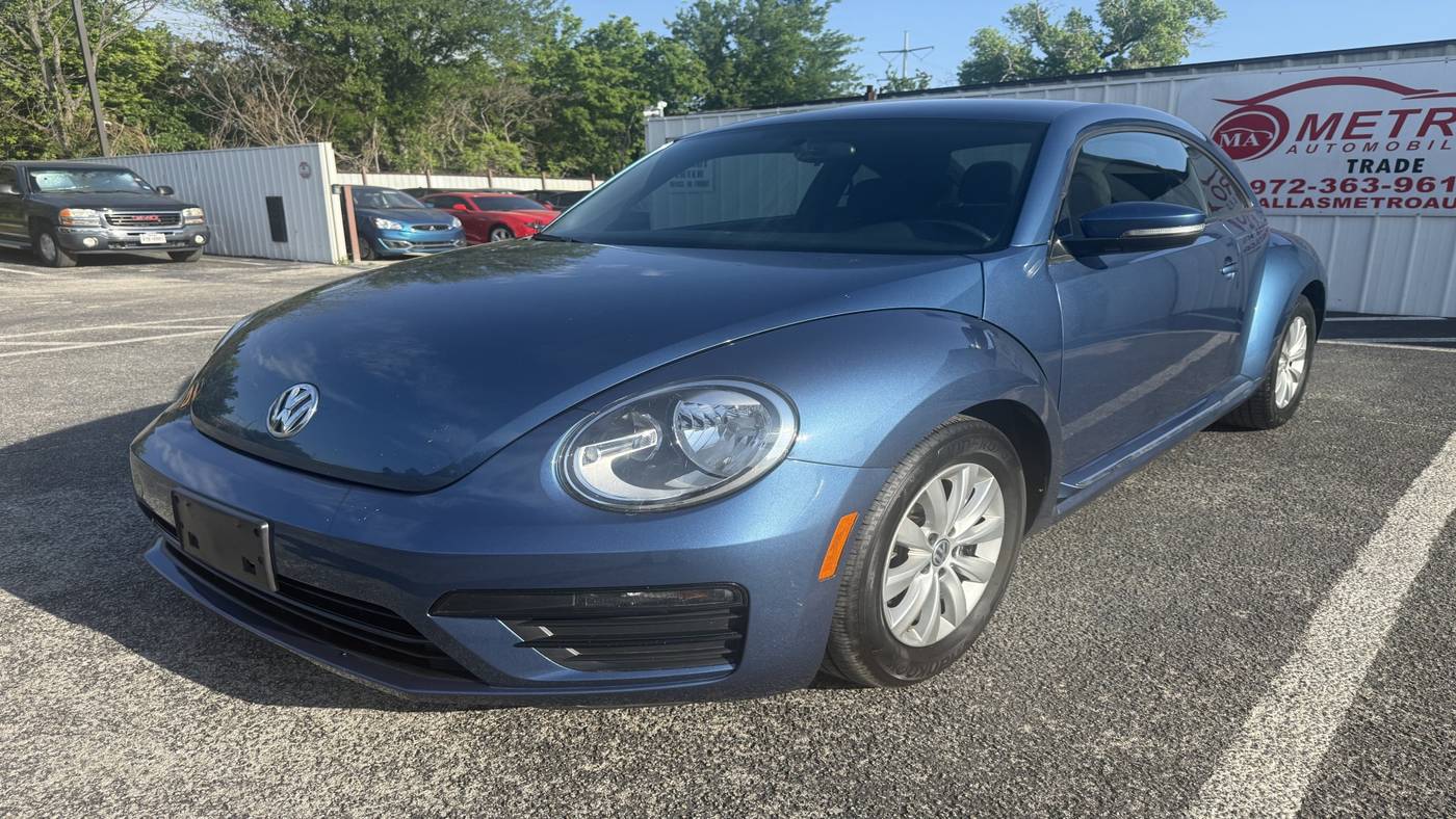 2019 Volkswagen Beetle S — Coupe — 86,634 mi — Dallas, TX