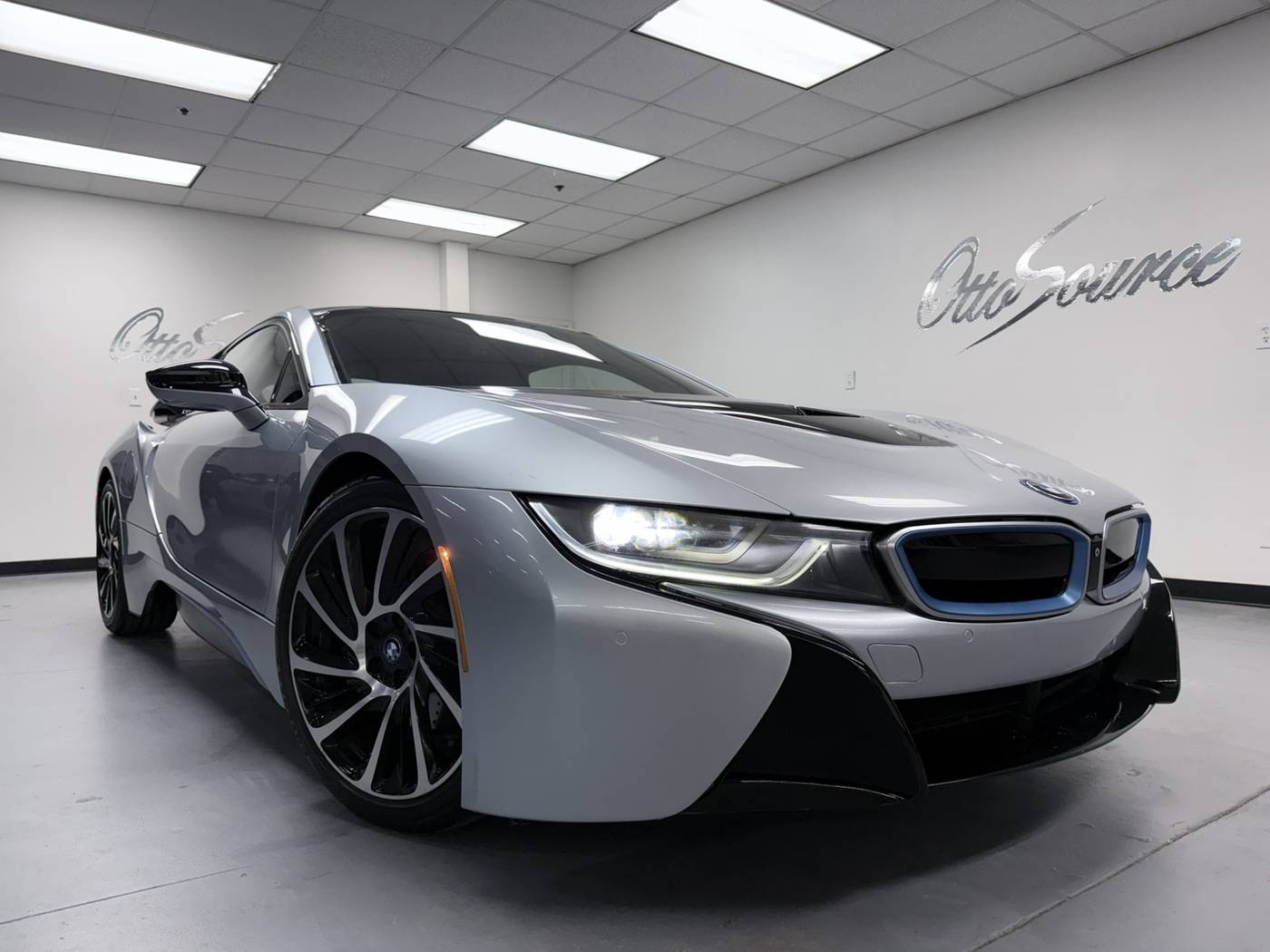 2014 BMW i8 Coupe
