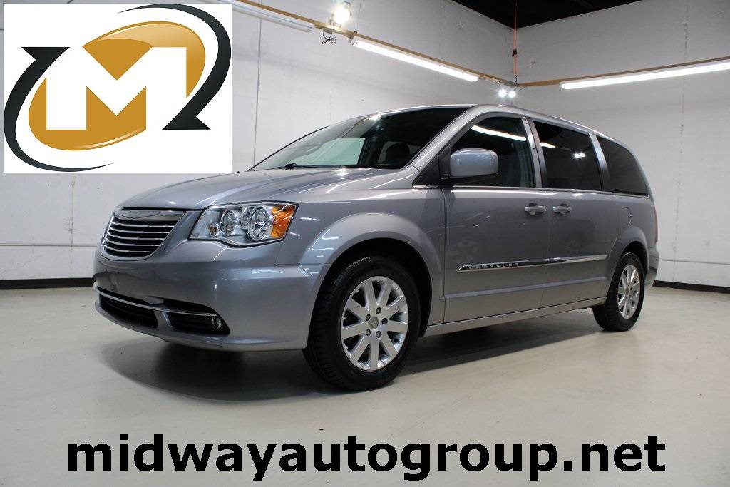 2016 Chrysler Town & Country Touring — Minivan — 98,267 mi — Addison, TX