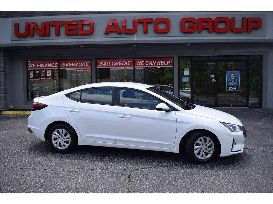 2019 Hyundai Elantra SE — Sedan — 74,125 mi — Putnam, CT