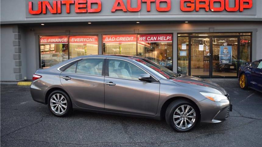 2016 Toyota Camry XLE — Sedan — 74,998 mi — Putnam, CT