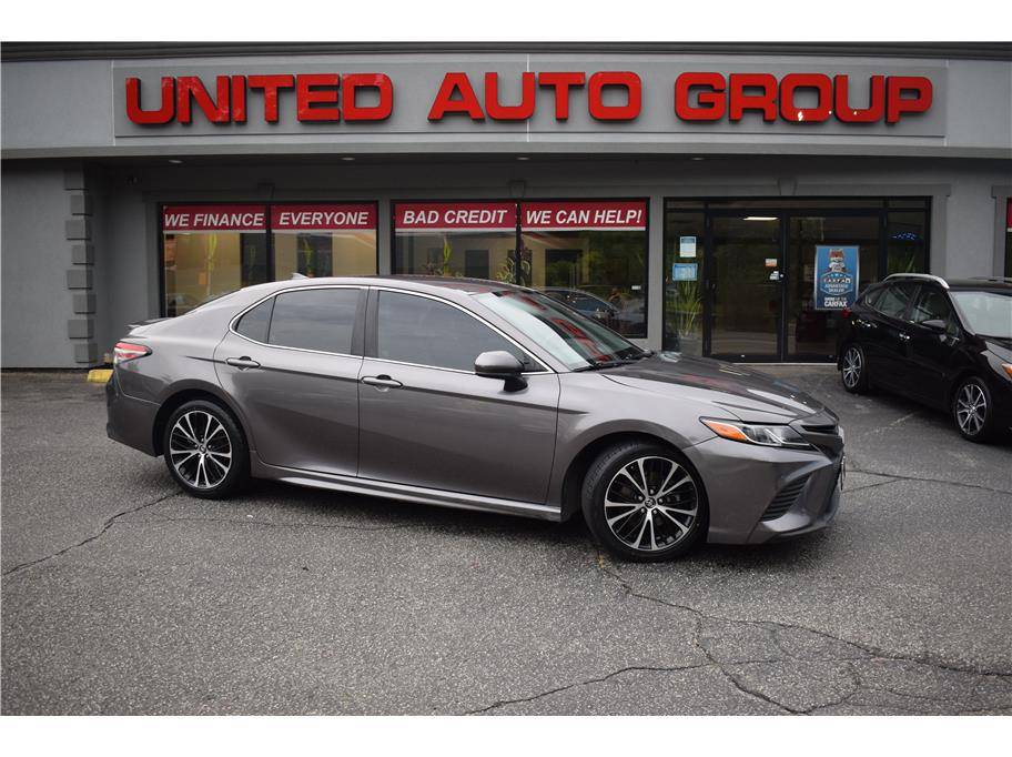 2019 Toyota Camry SE — Sedan — 77,903 mi — Putnam, CT