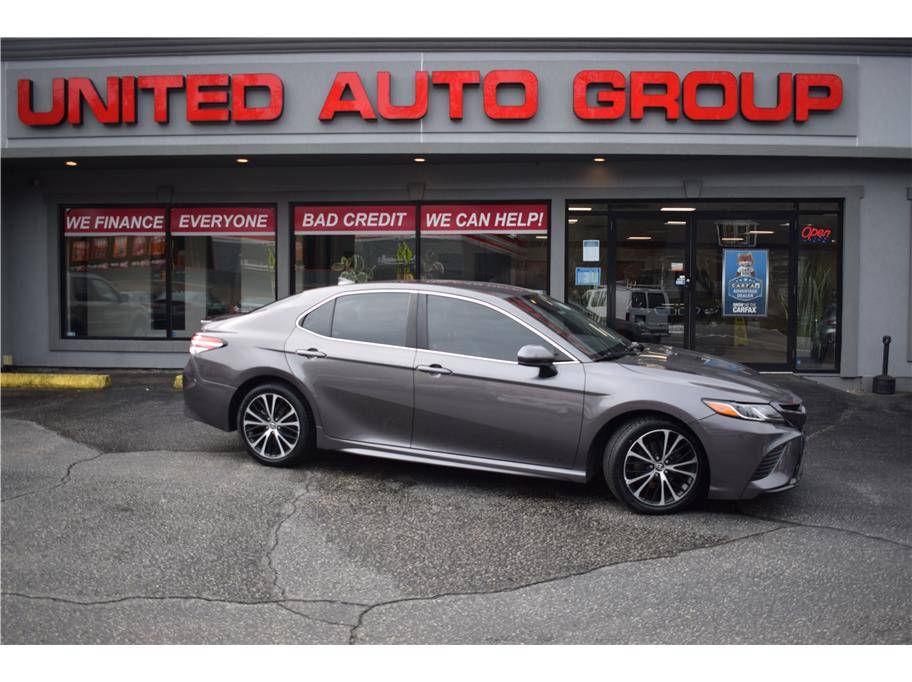 2020 Toyota Camry SE — Sedan — 117,876 mi — Putnam, CT