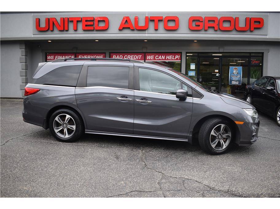 2019 Honda Odyssey Touring — Minivan — 80,354 mi — Putnam, CT