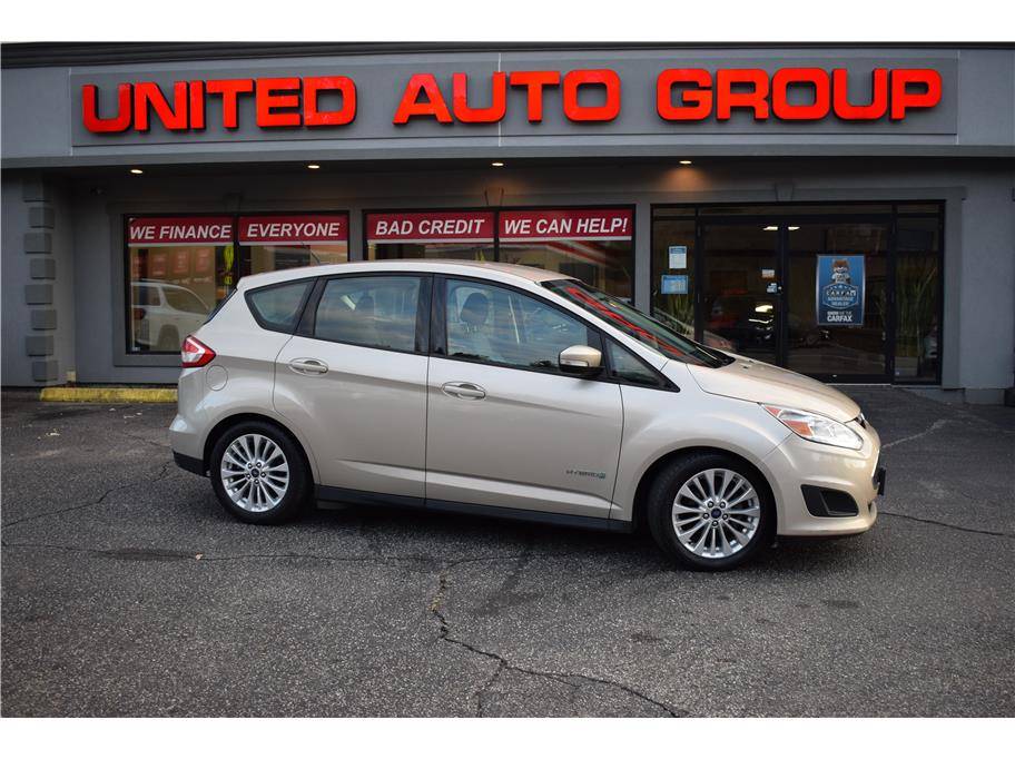 2017 Ford C-Max Hybrid SE — Hatchback — 72,374 mi — Putnam, CT