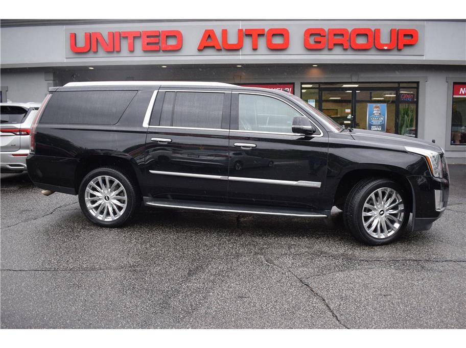 2019 Cadillac Escalade Luxury — SUV — 95,591 mi — Putnam, CT