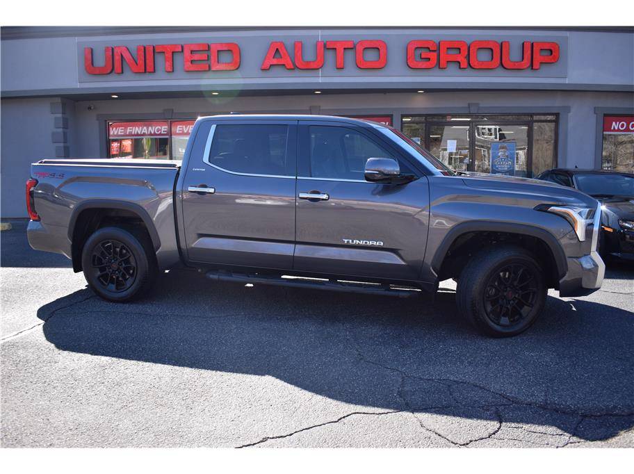 2022 Toyota Tundra Limited — Pickup Truck — 69,699 mi — Putnam, CT