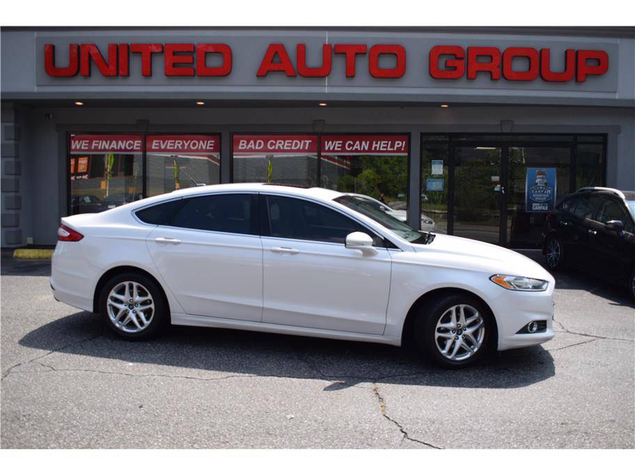 2013 Ford Fusion SE — Sedan — 102,129 mi — Putnam, CT