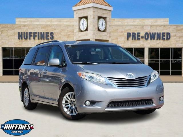 2017 Toyota Sienna XLE Premium — Minivan — 103,152 mi — McKinney, TX