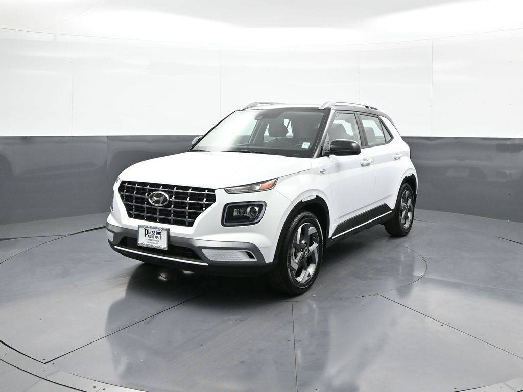 2022 Hyundai Venue Limited — SUV — 1,687 mi — Brooklyn, NY