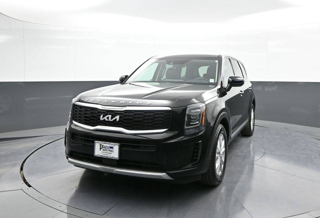 2022 Kia Telluride LX — SUV — 22,300 mi — Brooklyn, NY