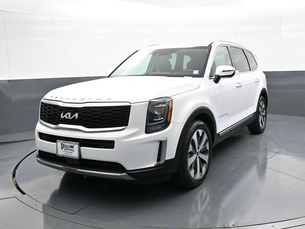 2022 Kia Telluride S — SUV — 24,089 mi — Brooklyn, NY