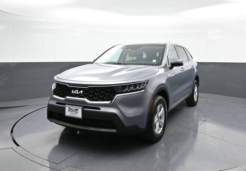2022 Kia Sorento LX — SUV — 5,795 mi — Brooklyn, NY