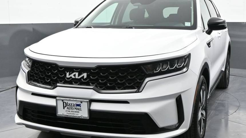 2022 Kia Sorento S — SUV — 15,540 mi — Brooklyn, NY