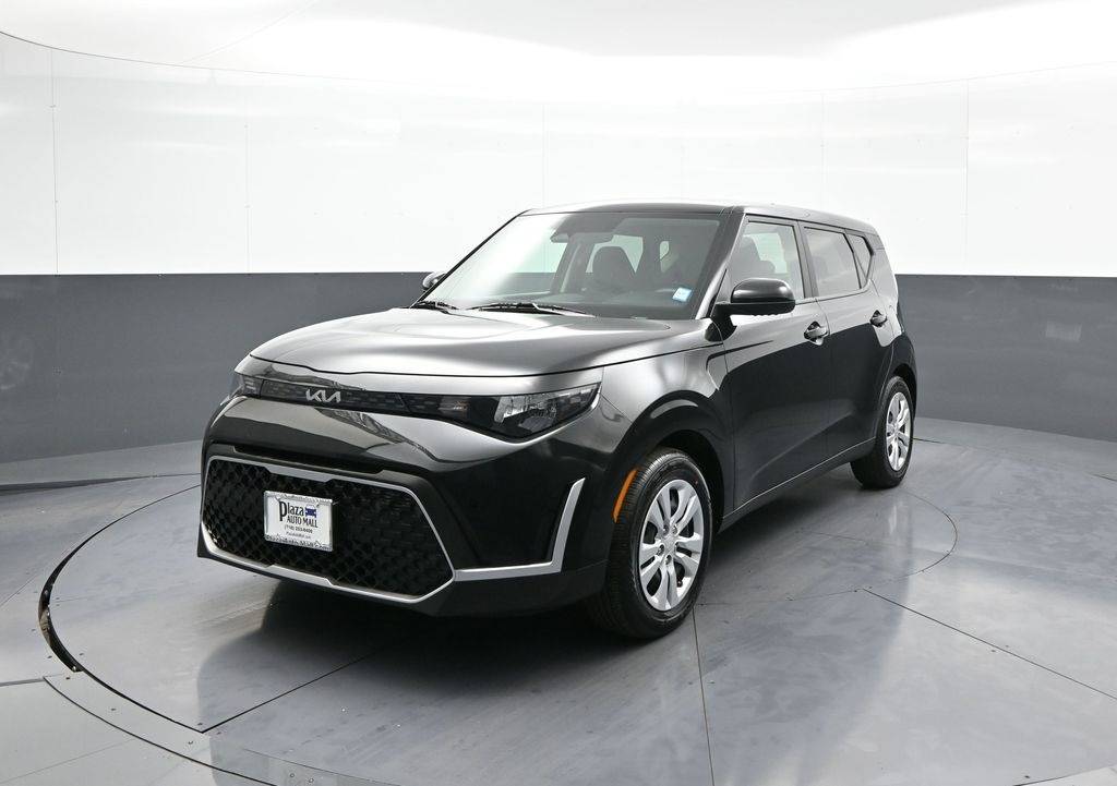 2023 Kia Soul LX — Hatchback — 18,310 mi — Brooklyn, NY