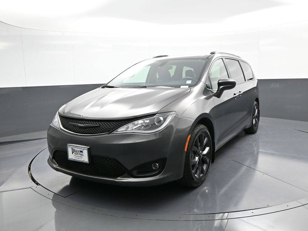 2018 Chrysler Pacifica Touring L Plus — Minivan — 71,358 mi — Brooklyn, NY