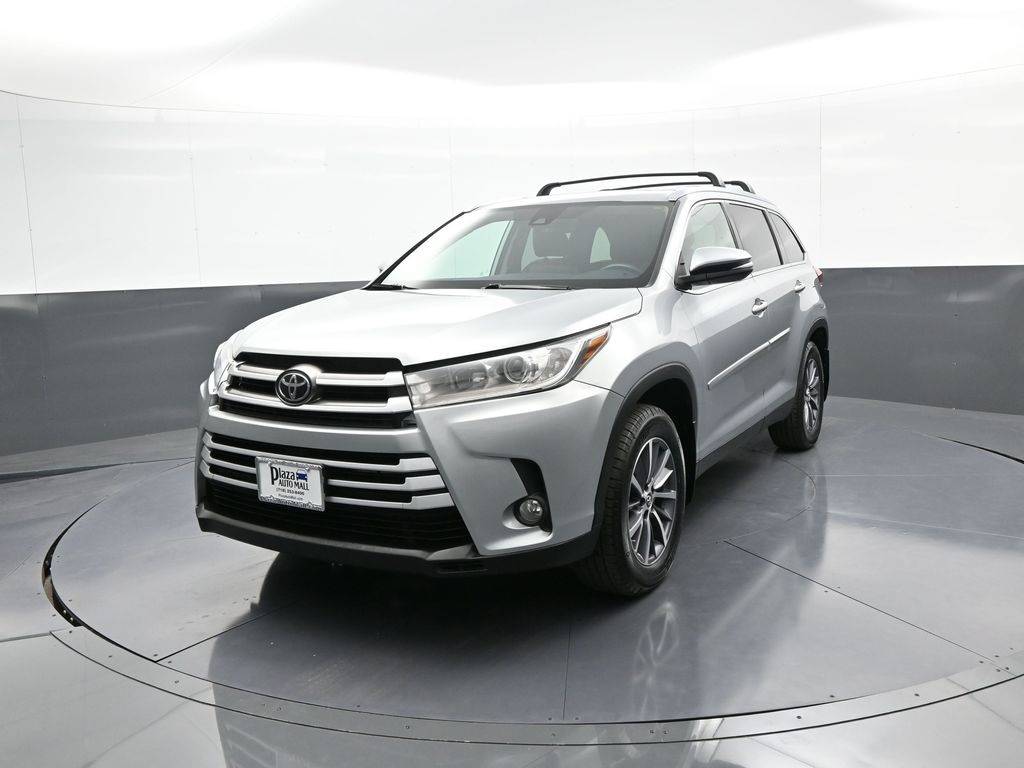 2019 Toyota Highlander SE V6 — SUV — 51,637 mi — Brooklyn, NY
