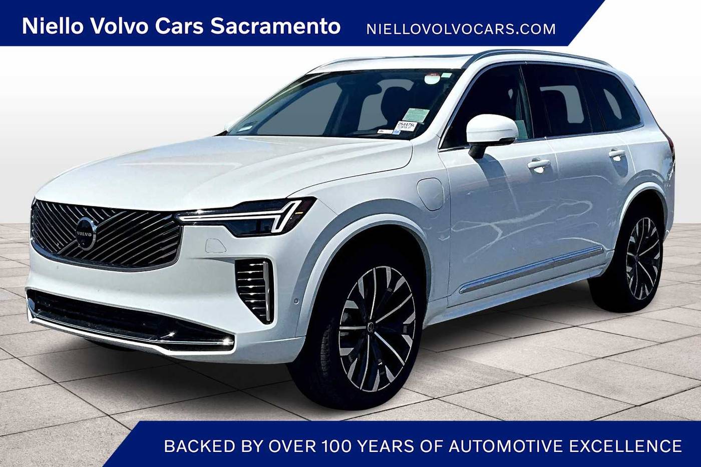 2025 Volvo XC90 Plug-In Hybrid Ultra — SUV — 8,442 mi — Sacramento, CA