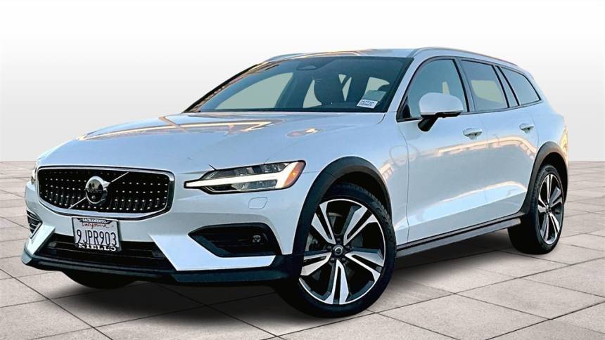 2023 Volvo V60 Cross Country Plus — Wagon — 11,557 mi — Sacramento, CA