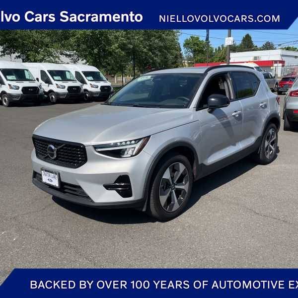 2024 Volvo XC40 Core — SUV — 26,262 mi — Sacramento, CA