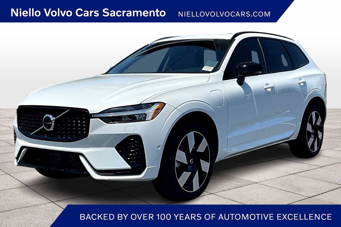 2025 Volvo XC60 Plug-In Hybrid Plus — SUV — 5,318 mi — Sacramento, CA