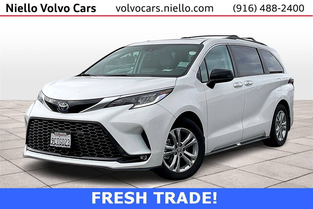 2022 Toyota Sienna XSE — Minivan — 34,374 mi — Sacramento, CA