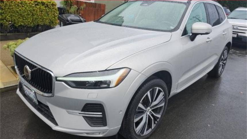2022 Volvo XC60 Momentum — SUV — 28,181 mi — Sacramento, CA
