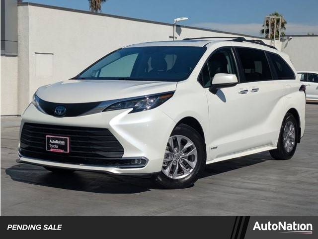 2021 Toyota Sienna XLE — Minivan — 42,480 mi — Buena Park, CA
