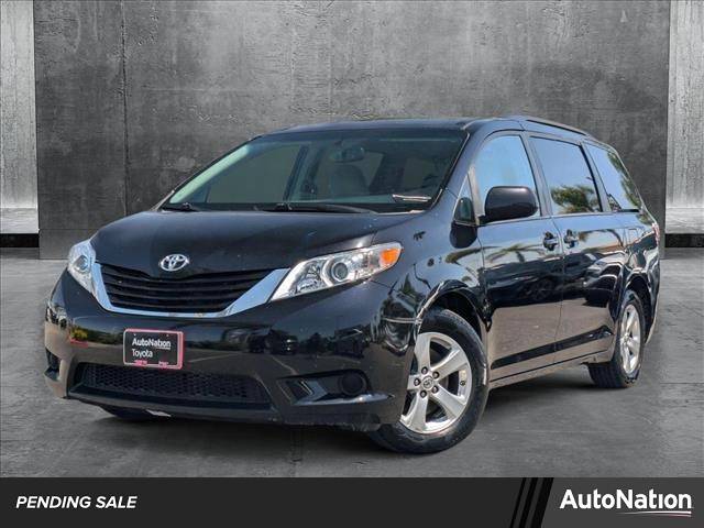 2017 Toyota Sienna LE — Minivan — 134,927 mi — Buena Park, CA