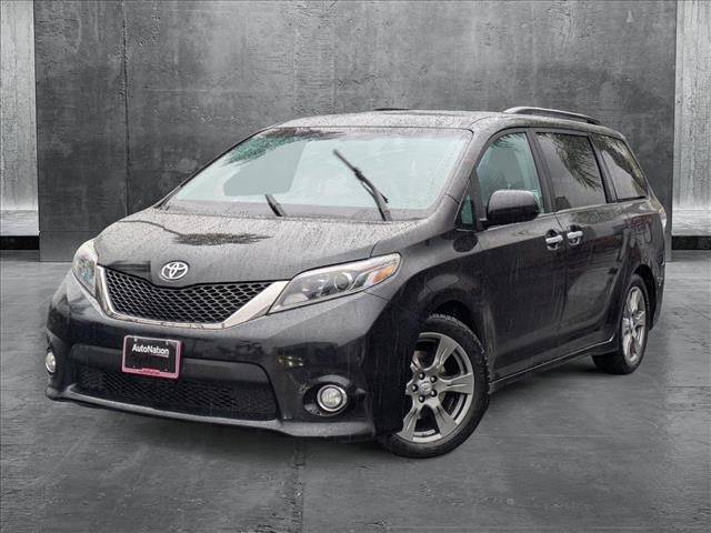 2017 Toyota Sienna SE — Minivan — 42,449 mi — Buena Park, CA